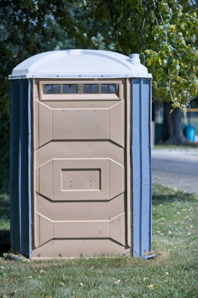 Best Portable restroom trailer rental  in Janesville, IA