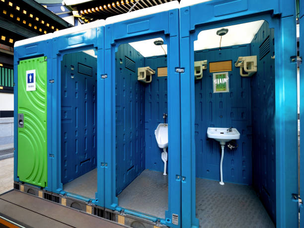 Best Construction site porta potty rental  in Janesville, IA